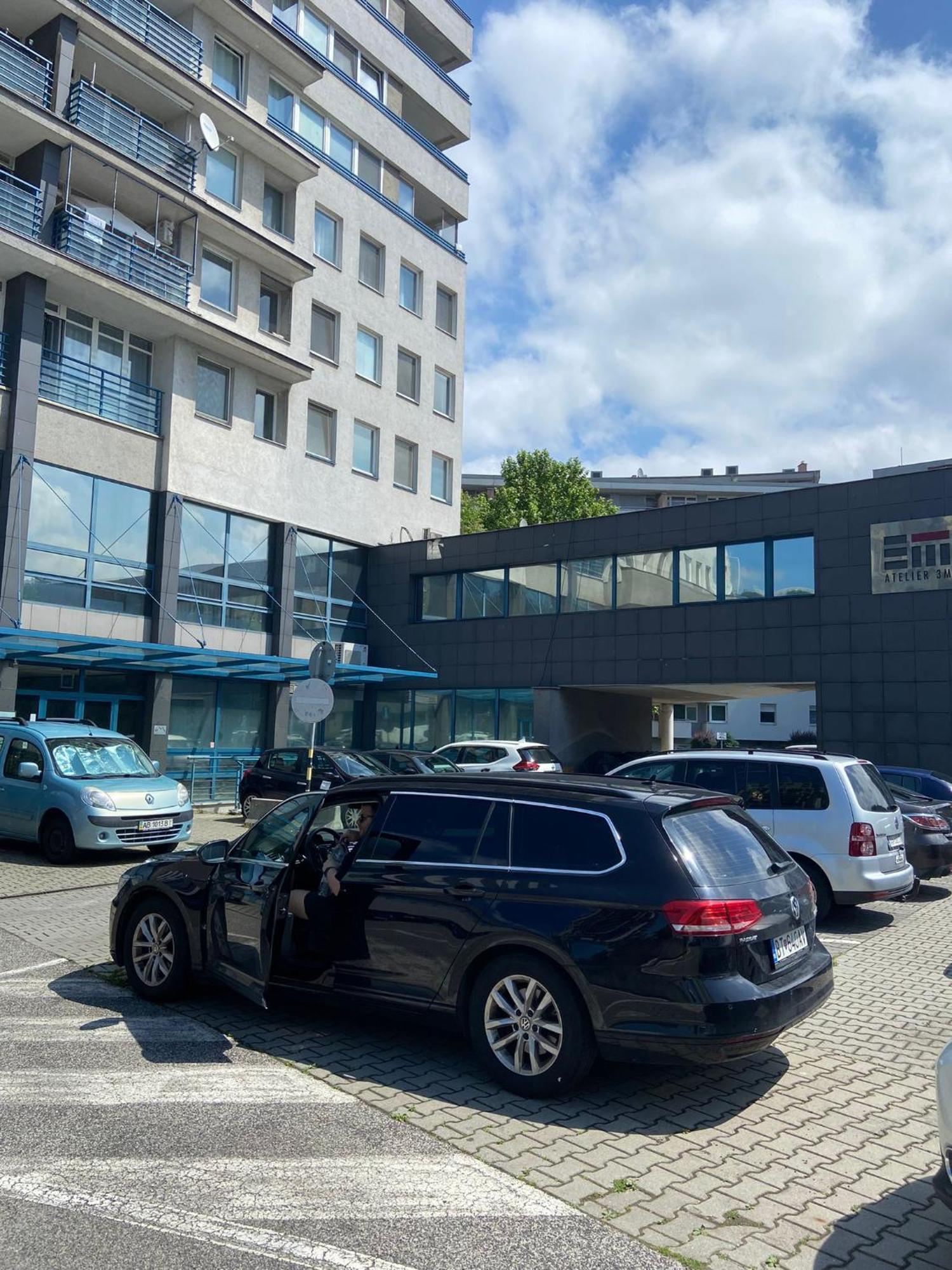 Cozy Studio On The Roof, Next To Incheba Expo Bratislava Luaran gambar