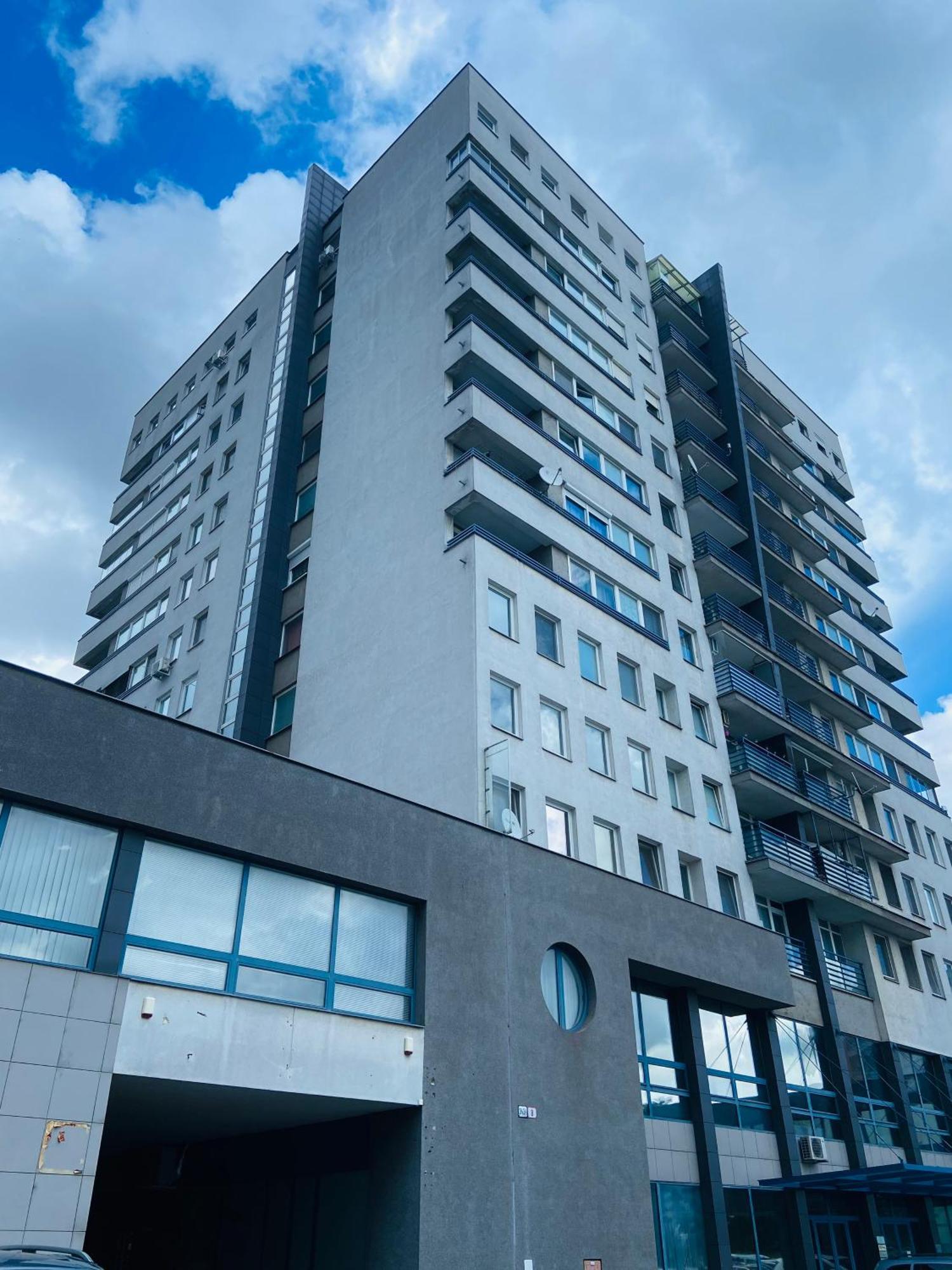 Cozy Studio On The Roof, Next To Incheba Expo Bratislava Luaran gambar